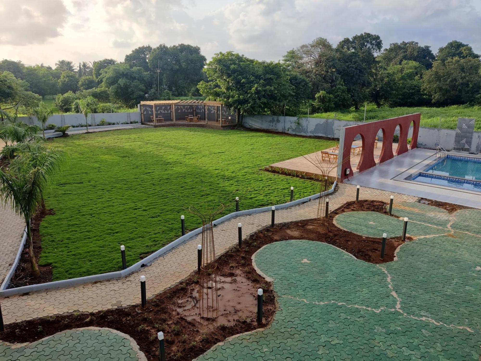 Pushp Vatika Resort & Lawns Navi Mumbai Exterior photo